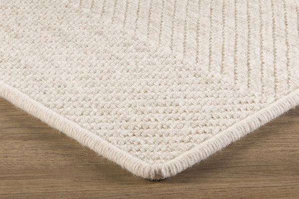 Edge Style Detail